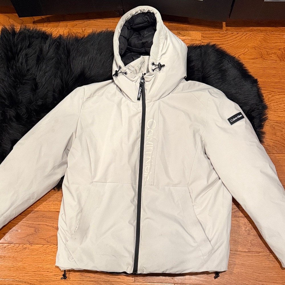 Calvin Klein Men's Off-White Hooded Puffer Jacket